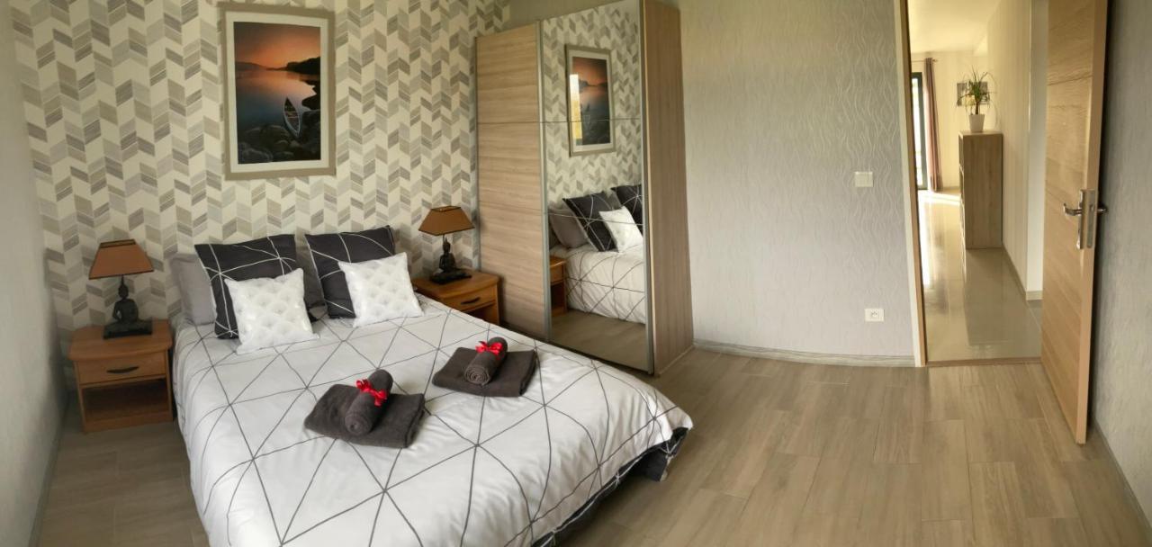 Appart près de Meaux Chambry Extérieur photo